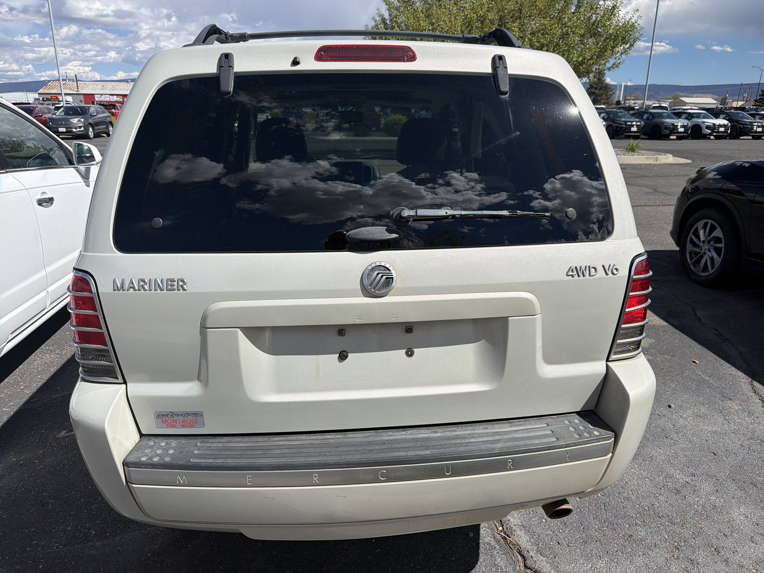 Used 2007 Mercury Mariner Luxury AWD/4WD image 6