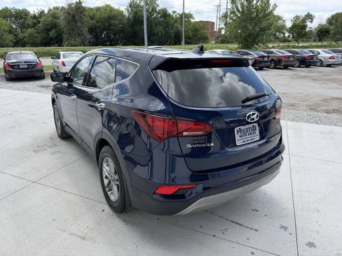 Used 2017 Hyundai Santa Fe Sport w/ Cargo Package AWD/4WD image 4
