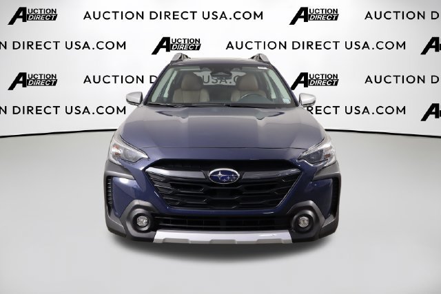 Used 2023 Subaru Outback Touring AWD/4WD image 2