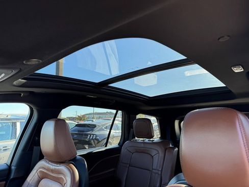 Used 2022 Lincoln Aviator Grand Touring w/ Equipment Group 301A image 32