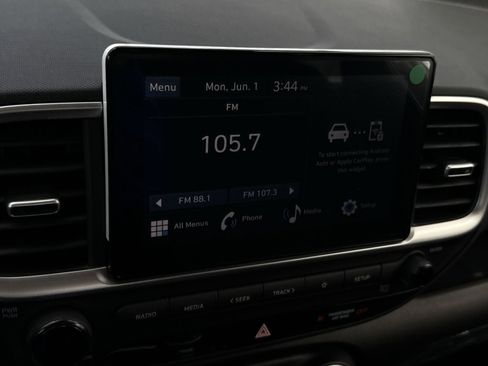 New 2026 Hyundai Venue SE FWD image 18