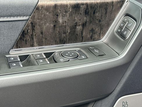 New 2025 Ford F250 Lariat w/ Lariat Ultimate Package image 15