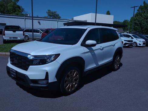 Used 2023 Honda Passport EX-L image 1