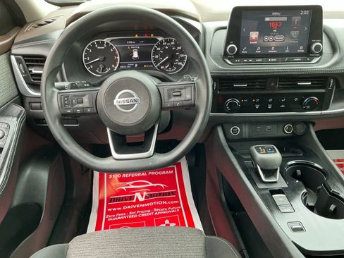 Used 2021 Nissan Rogue S image 16
