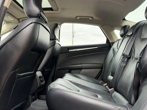 Used 2017 Ford Fusion Energi Titanium FWD image 11