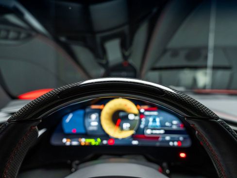 Used 2021 Ferrari SF90 Stradale image 85