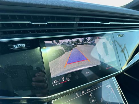 Used 2025 Audi Q7 3.0T Premium Plus image 25