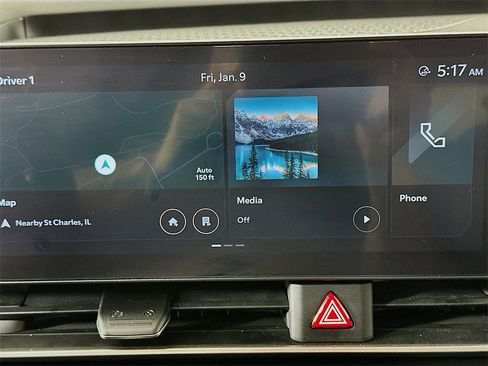 Certified 2025 Kia Carnival image 23