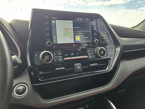 Used 2021 Toyota Highlander XSE image 25