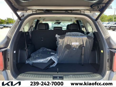 New 2026 Kia Sorento EX FWD image 11