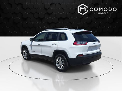 Used 2019 Jeep Cherokee Latitude w/ Cold Weather Group FWD image 5
