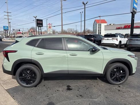 New 2026 Chevrolet Trax ACTIV w/ Driver Confidence Package FWD image 5