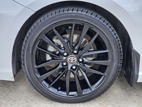 Used 2021 Toyota Camry XSE image 13