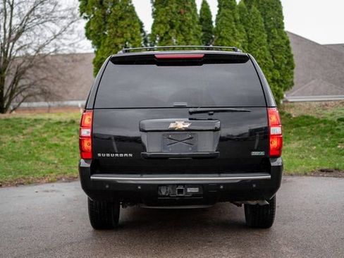 Used 2011 Chevrolet Suburban LT AWD/4WD image 6