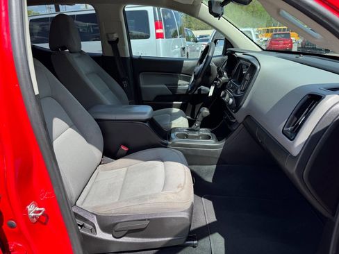 Used 2019 Chevrolet Colorado W/T w/ Custom Special Edition image 20