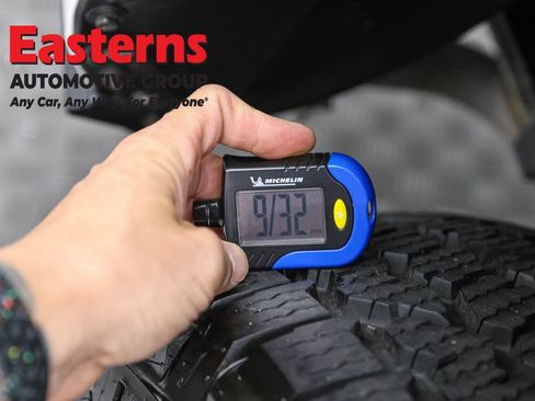 Used 2021 Toyota Tacoma SR AWD/4WD image 29