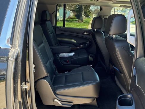 Used 2017 Chevrolet Suburban Premier image 15