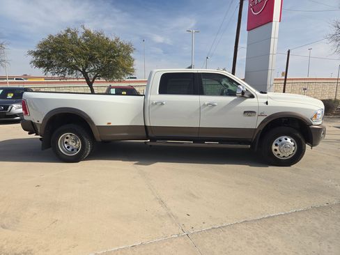 Used 2018 RAM 3500 Laramie Longhorn image 2