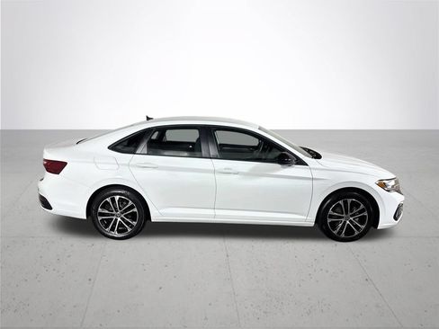 Used 2023 Volkswagen Jetta Sport FWD image 6