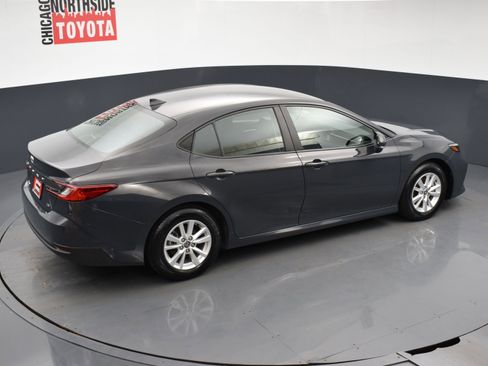 Used 2025 Toyota Camry LE image 20