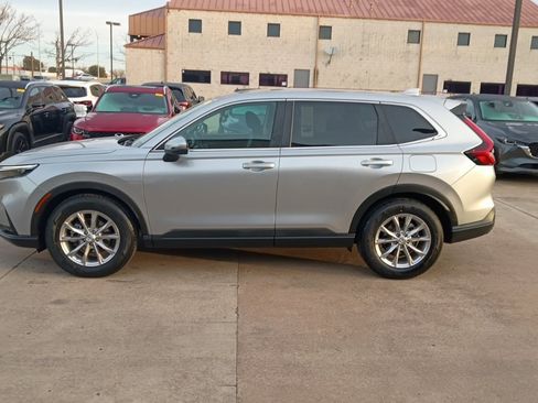 Used 2025 Honda CR-V EX-L image 4