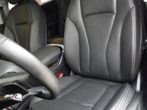 Used 2023 Audi Q8 Prestige w/ Prestige Package image 16