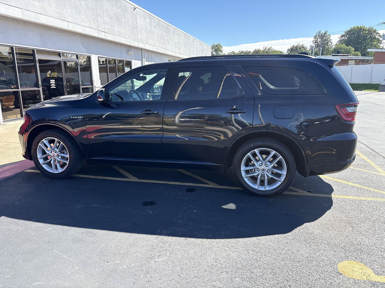 Used 2024 Dodge Durango R/T AWD/4WD image 8