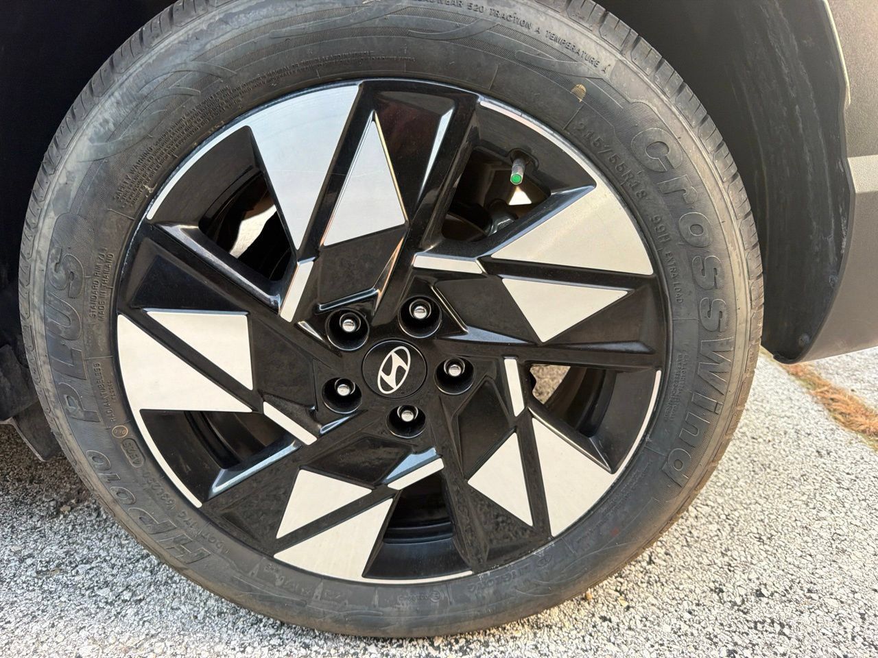 Used 2024 Hyundai Kona SEL FWD image 11