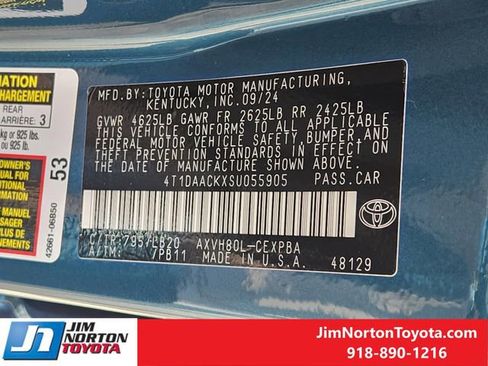 Used 2025 Toyota Camry XSE FWD image 32