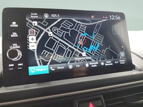 Used 2023 Honda Pilot Elite image 3