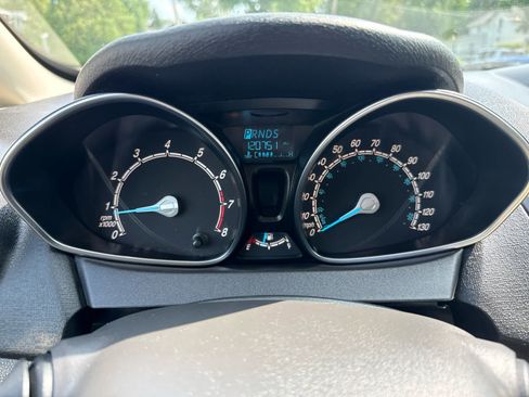 Used 2016 Ford Fiesta SE w/ Cold Weather Package FWD image 18