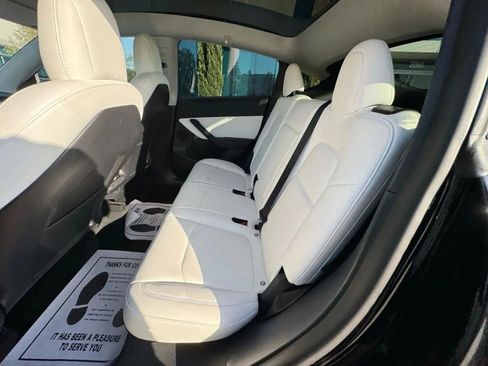 Used 2023 Tesla Model Y Performance AWD/4WD image 11