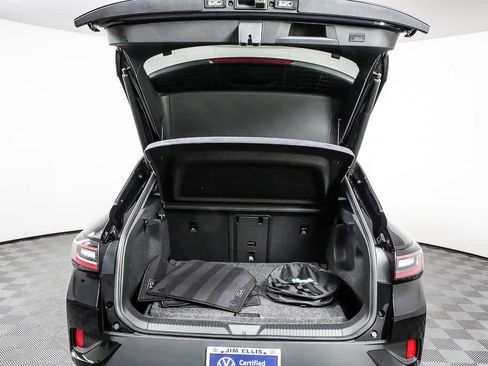 Used 2023 Volkswagen ID.4 Pro S image 33