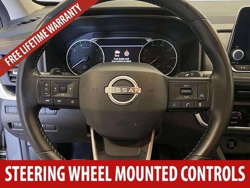 Used 2025 Nissan Rogue SV AWD/4WD image 11