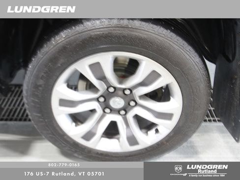 Used 2023 RAM 1500 Limited w/ Body Color Bumper Group AWD/4WD image 15