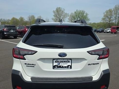 Used 2025 Subaru Outback Onyx Edition image 5