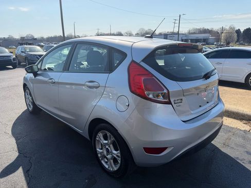 Used 2015 Ford Fiesta SE w/ Comfort Package image 5