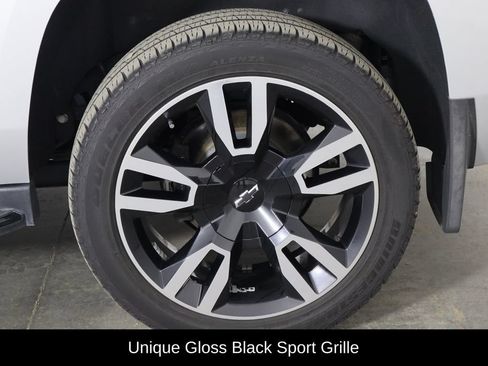 Used 2019 Chevrolet Tahoe Premier w/ RST 6.2L Performance Edition AWD/4WD image 39