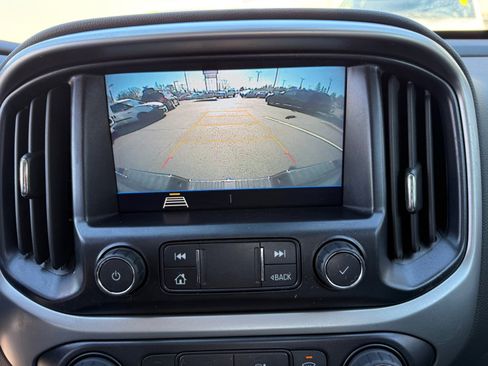 Used 2022 Chevrolet Colorado LT w/ Fleet Safety Package image 26