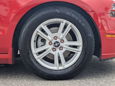 Used 2014 Ford Mustang Convertible RWD image 11