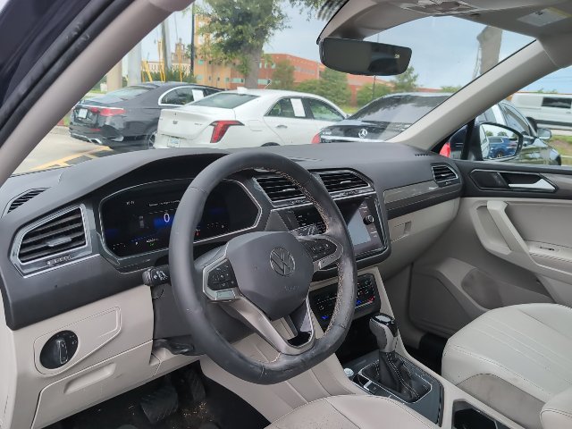 Used 2022 Volkswagen Tiguan SE FWD image 8