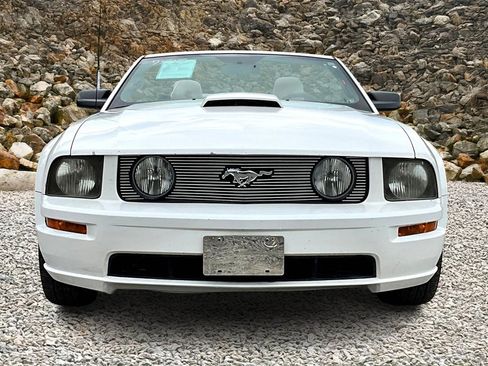 Used 2007 Ford Mustang GT image 3