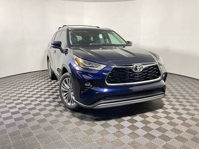 New 2025 Toyota Highlander Platinum