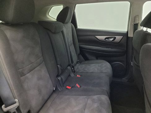 Used 2016 Nissan Rogue SV FWD image 19