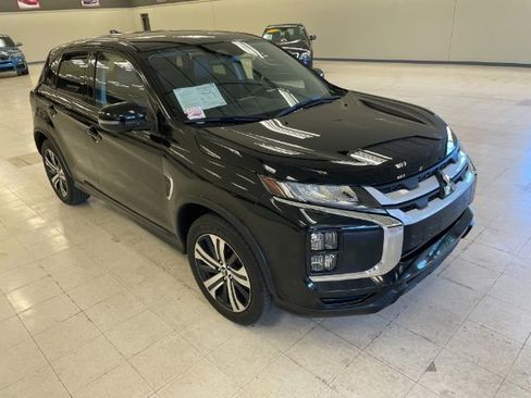 Used 2025 Mitsubishi Outlander Sport SE AWD/4WD image 1