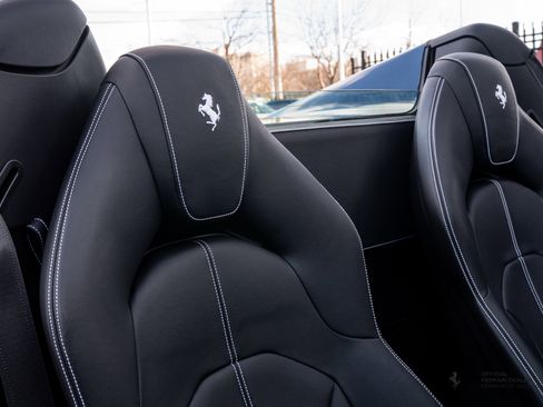 Certified 2021 Ferrari F8 Tributo image 22