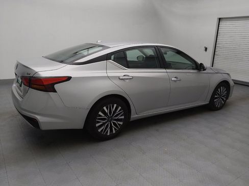 Used 2023 Nissan Altima 2.5 SV image 10