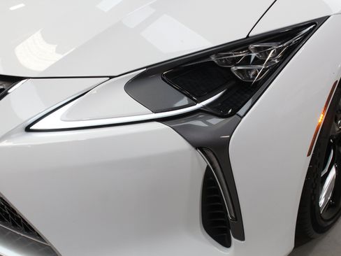 Used 2024 Lexus LC 500 Convertible w/ Touring Package RWD image 11