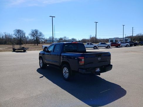 Used 2023 Nissan Frontier SV w/ SV Convenience Package image 5