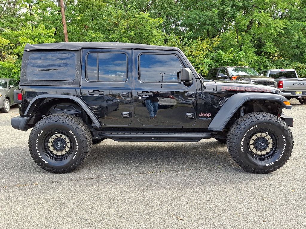 Used 2018 Jeep Wrangler Unlimited Rubicon w/ Cold Weather Group AWD/4WD image 6